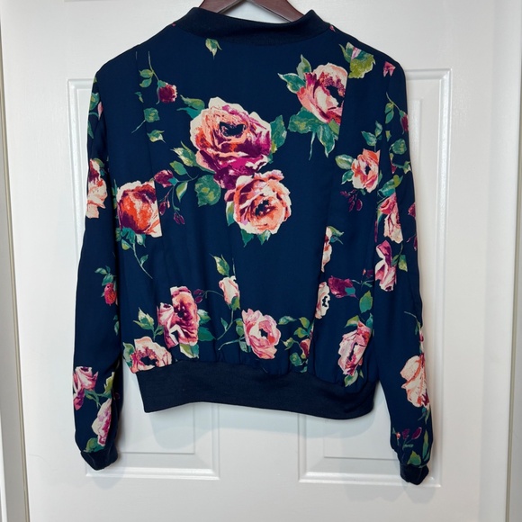 Everly Floral Bomber Jacket, EUC, Lined, Size Medium - Picture 8 of 8